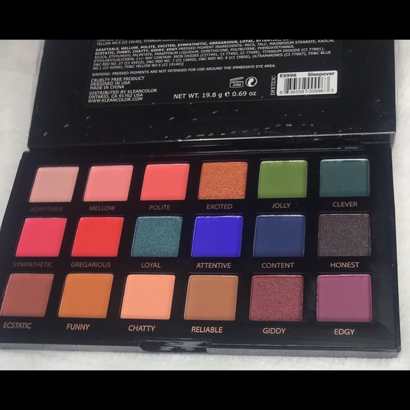 Eyeshadow - Picture 1 of 3